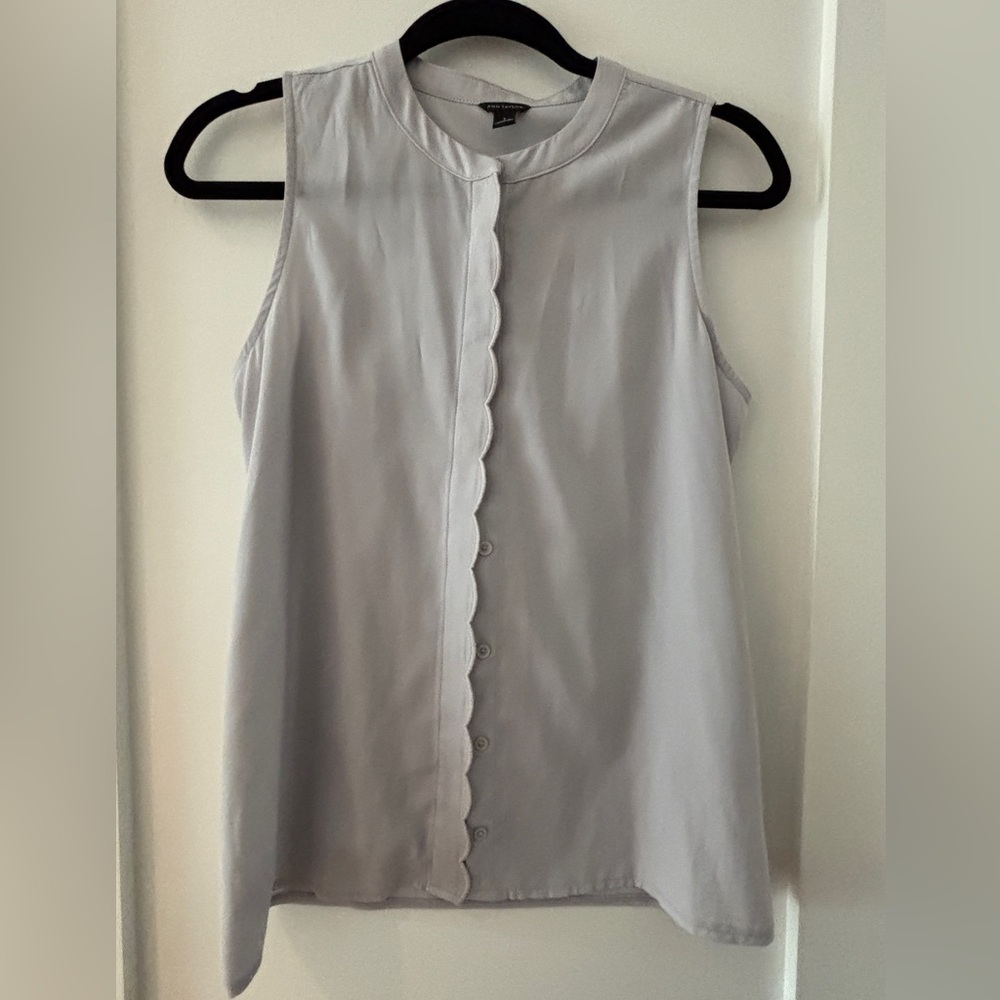 Ann Taylor Sleeveless Scallop-Trim Button Front Top - Light Gray